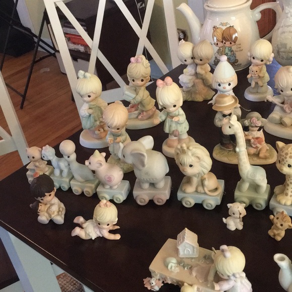 Precious moments figurines. - Picture 4 of 8